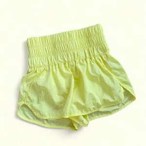 FREE PEOPLE Women’s THE WAY HOME Lime green Lined Shorts size XS
